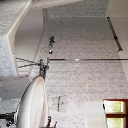 Bos-cha * لا بانت شاموس سي إتش